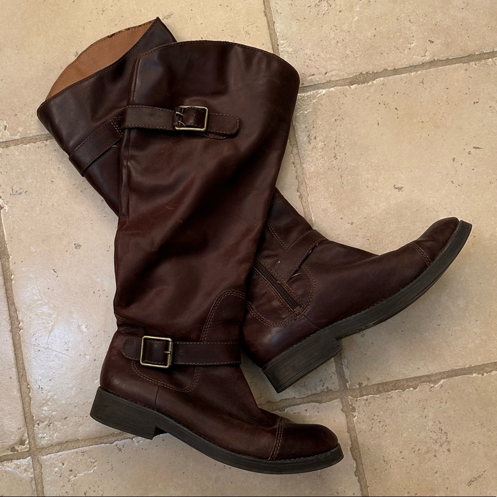 Lucky Brand brown heeled boot